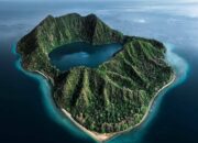 Pulau Satonda, Sorga Wisata yang Penuh Misteri