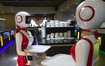 Robot Mulai Gantikan Manusia di 7 Perusahaan Besar